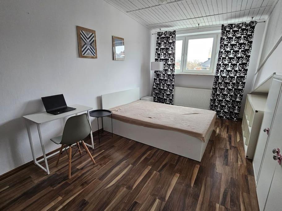 Apartament Przestronny Z Szybkim Wifi *